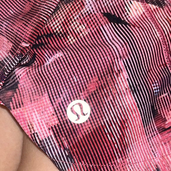 Lululemon speed up shorts 2.5” - Picture 6 of 7